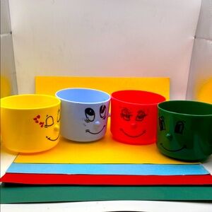 Vintage Dolce Vita Plastic Colorful Face 3D Noses Mugs Cups Set